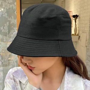 Ladies fashion bucket hat